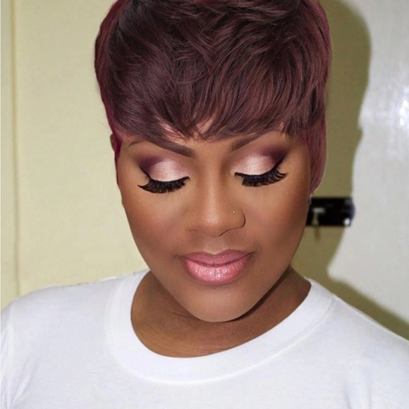 Short Burgundy Wig for Women - Picture 7 of 7